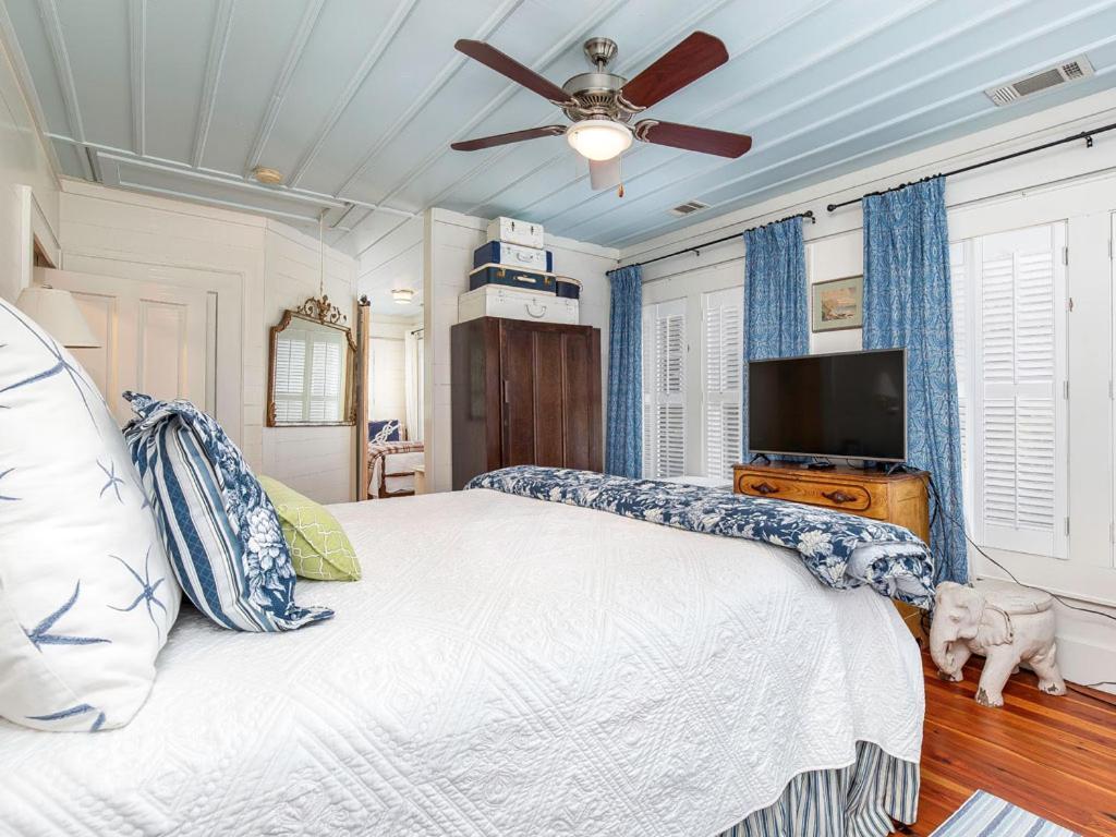 Breeze Inn Tybee Island Exterior photo